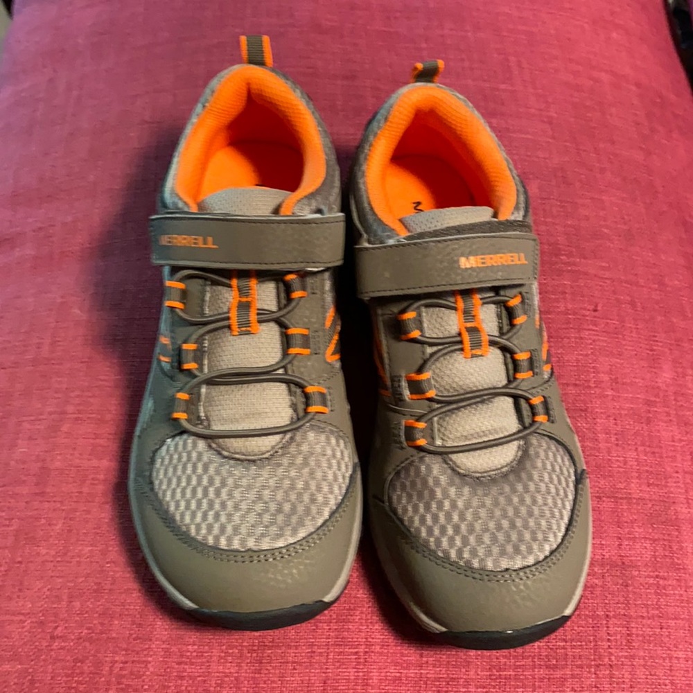 Possibly never worn Merrell sneakers
